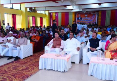 मुख्यमंत्री पुष्कर सिंह धामी ने प्रधानमंत्री के ‘मन की बात’ कार्यक्रम का 133वाँ संस्करण सुना।