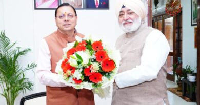 मुख्यमंत्री पुष्कर सिंह धामी से गुरुद्वारा श्री हेमकुंट साहिब प्रबंधन ट्रस्ट के अध्यक्ष नरेंद्र जीत सिंह बिंद्रा ने भेंट की।