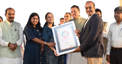 एसडीजी एचीवर्स अवार्ड समारोह में मुख्यमंत्री पुष्कर सिंह धामी शामिल हुए।