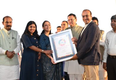 एसडीजी एचीवर्स अवार्ड समारोह में मुख्यमंत्री पुष्कर सिंह धामी शामिल हुए।