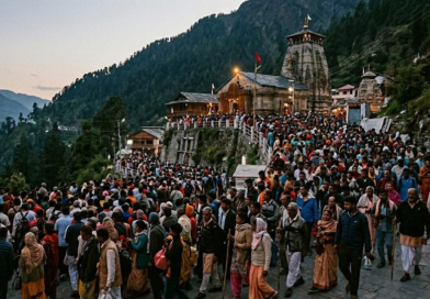 उत्तराखंड के धामों में श्रद्धालुओं की रिकॉर्ड भीड़, व्यवस्थाओं पर बढ़ा दबाव