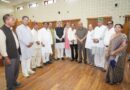 मुख्यमंत्री पुष्कर सिंह धामी से पूर्व विधायकों ने की शिष्टाचार भेंट, सर्वाधिक कार्यकाल के लिए दी बधाई