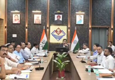 जिला योजना डीएम ने विभागों को दिए प्रगति बढाने के निर्देश, समयबद्ध ढंग से पूर्ण हों विकास कार्य, टेंडर एवं अन्य प्रक्रियाएं जल्द पूरी करने के निर्देश