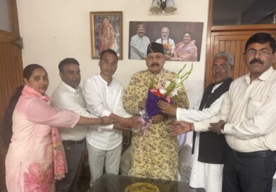 जयानंद भारती के भवन निर्माण हेतु 40 लाख की धनराशि स्वीकृत कराने पर महाराज का आभार जताया